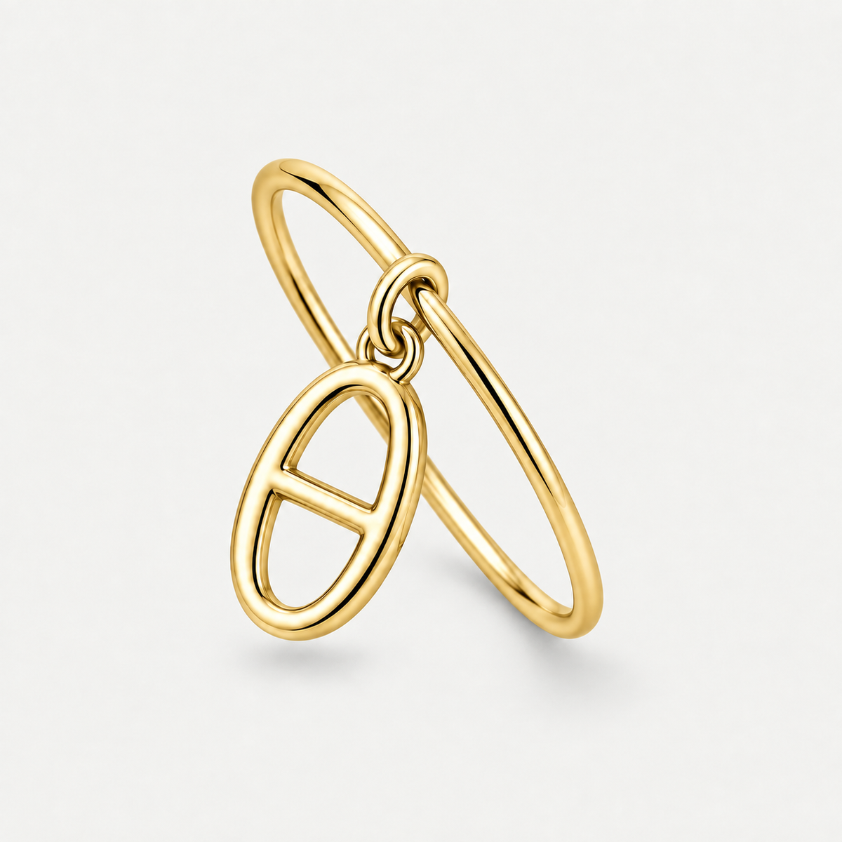 Bague Maille pampille en acier inoxydable, finition dorée — vue studio