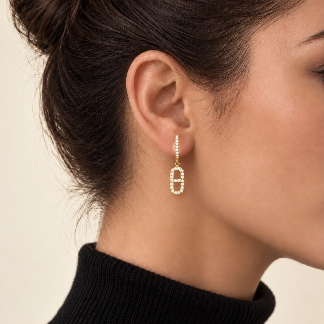 Pendants Maille pavés en acier inoxydable, finition dorée porté