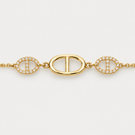 Bracelet Maille pavée en acier inoxydable, finition dorée — vue studio
