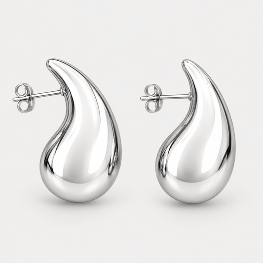 Boucles Onde goutte en acier inoxydable, finition argentée — vue studio
